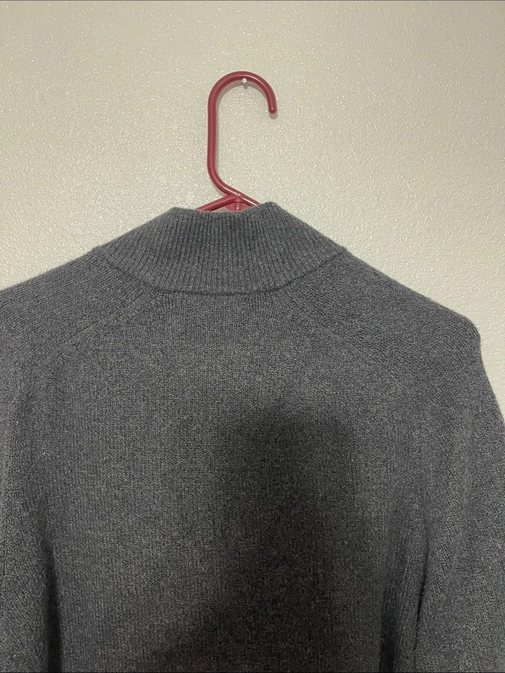 Banana Republic Men's Gray Sweater